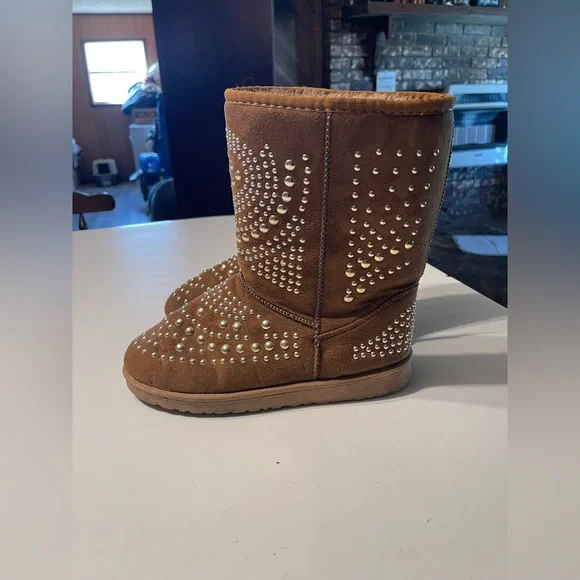 YJL Chestnut Studded Faux Suede Winter Boots Size 8 Boho Rockstar Bling - Picture 4 of 9